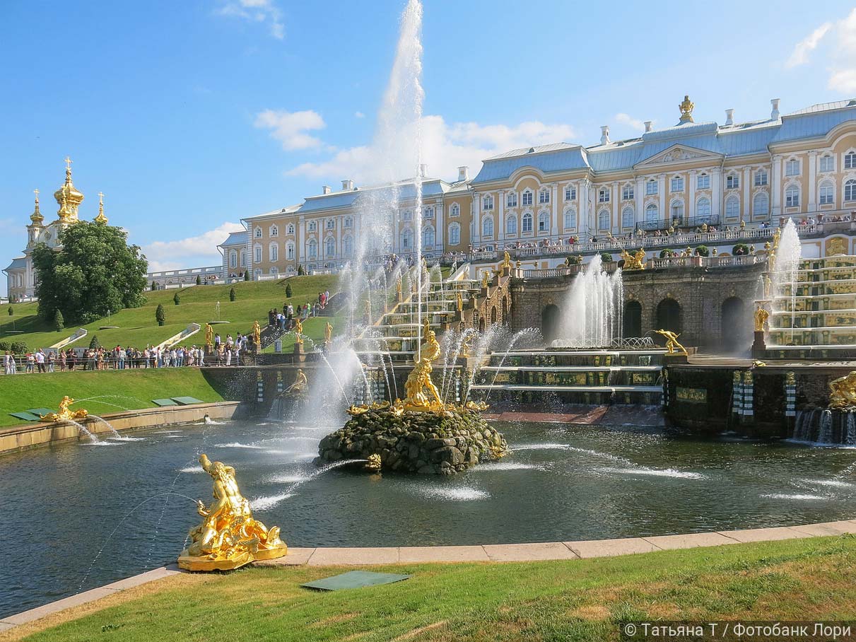 Нижний парк и Большой Петергофский дворец